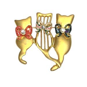 Vintage Cat Brooch Trio of Cats With Crystal Bows Gold Red Green Estate 3"